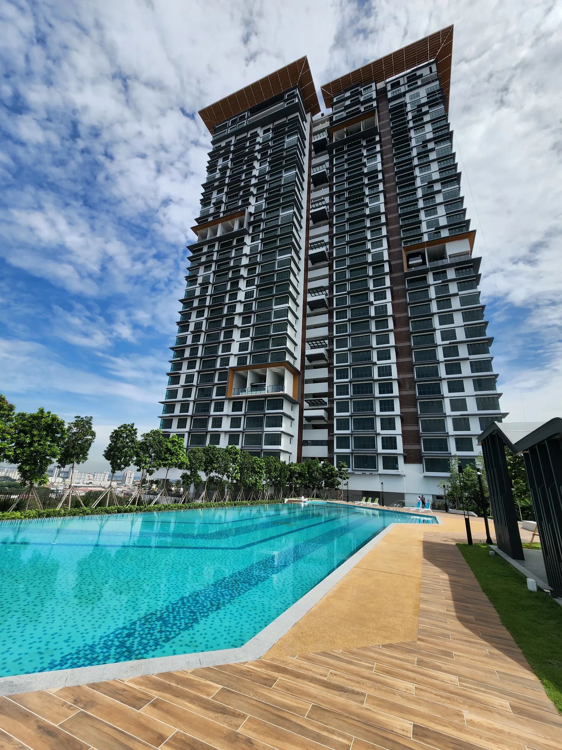 Megah Rise Residensi — view 2