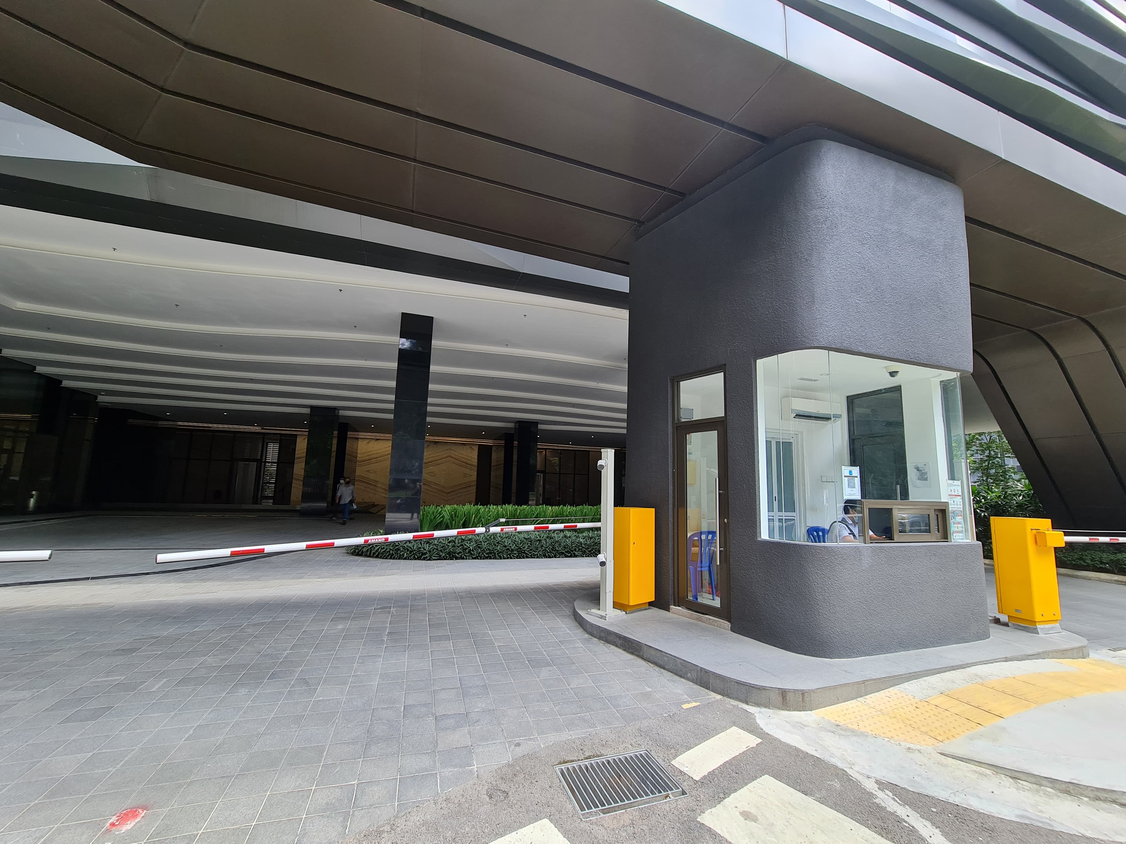8 Kia Peng — view 2