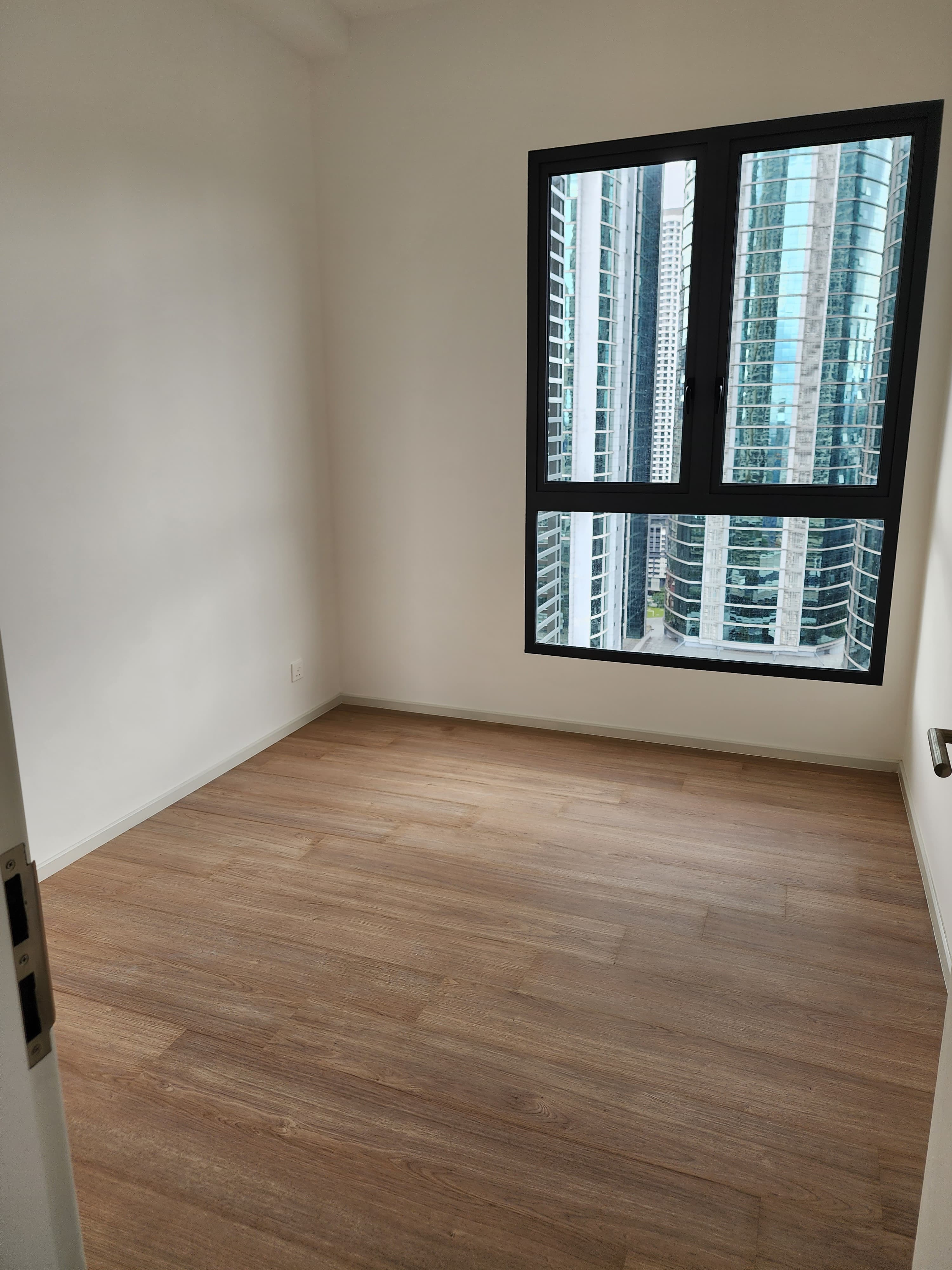 Laurel Residence — view 7