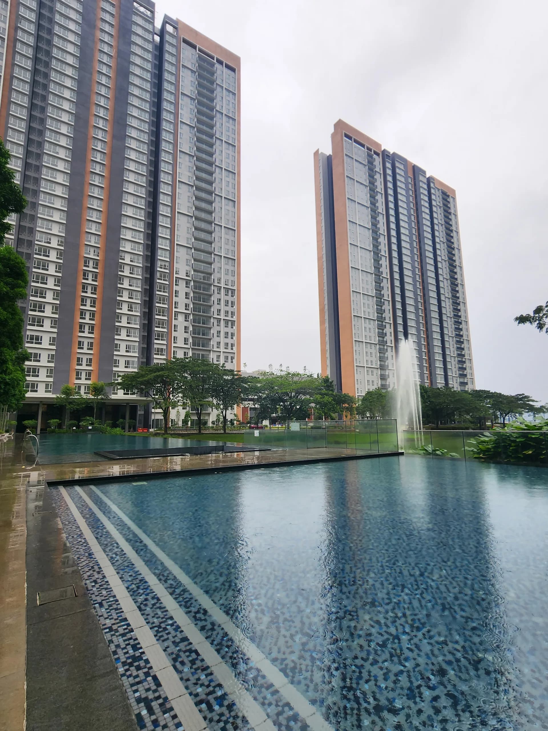 Emerald Hills North Tower (C & D) — view 5