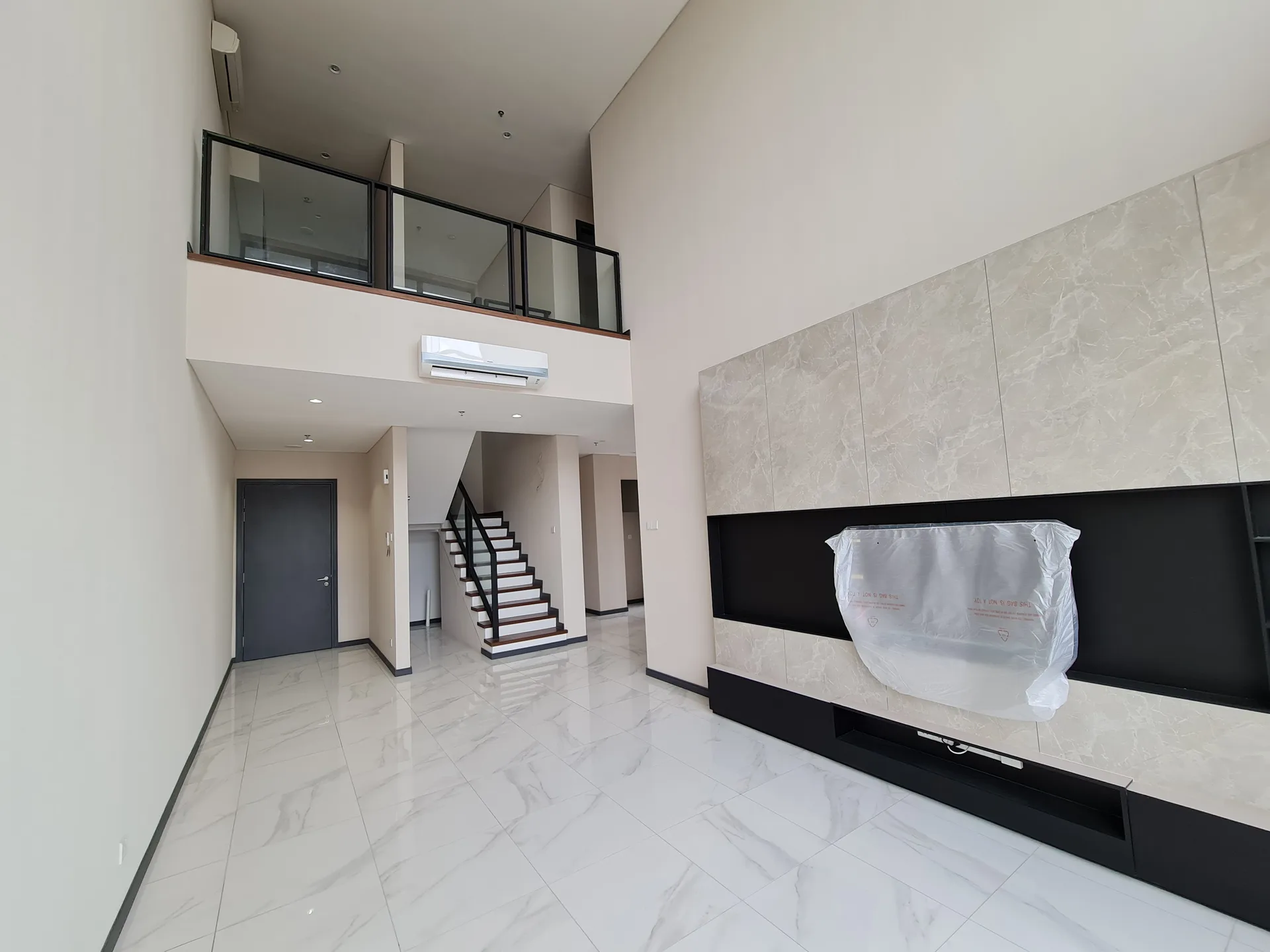 8 Kia Peng — view 4
