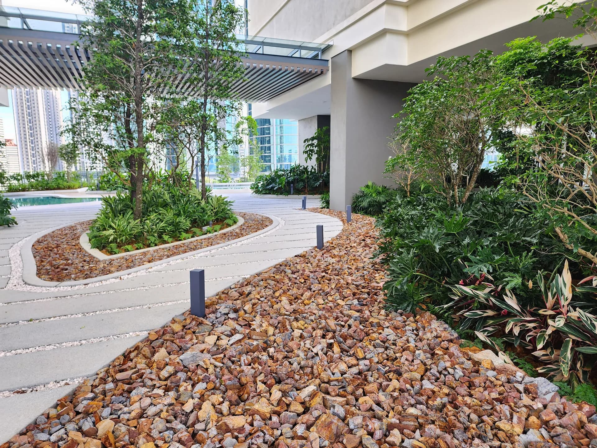 Laurel Residence — view 6